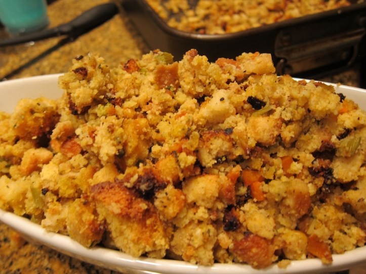 DoDo's Cornbread Dressing