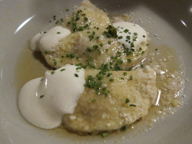 Schlutzkrapfen, the typical ravioli of Alto Adige